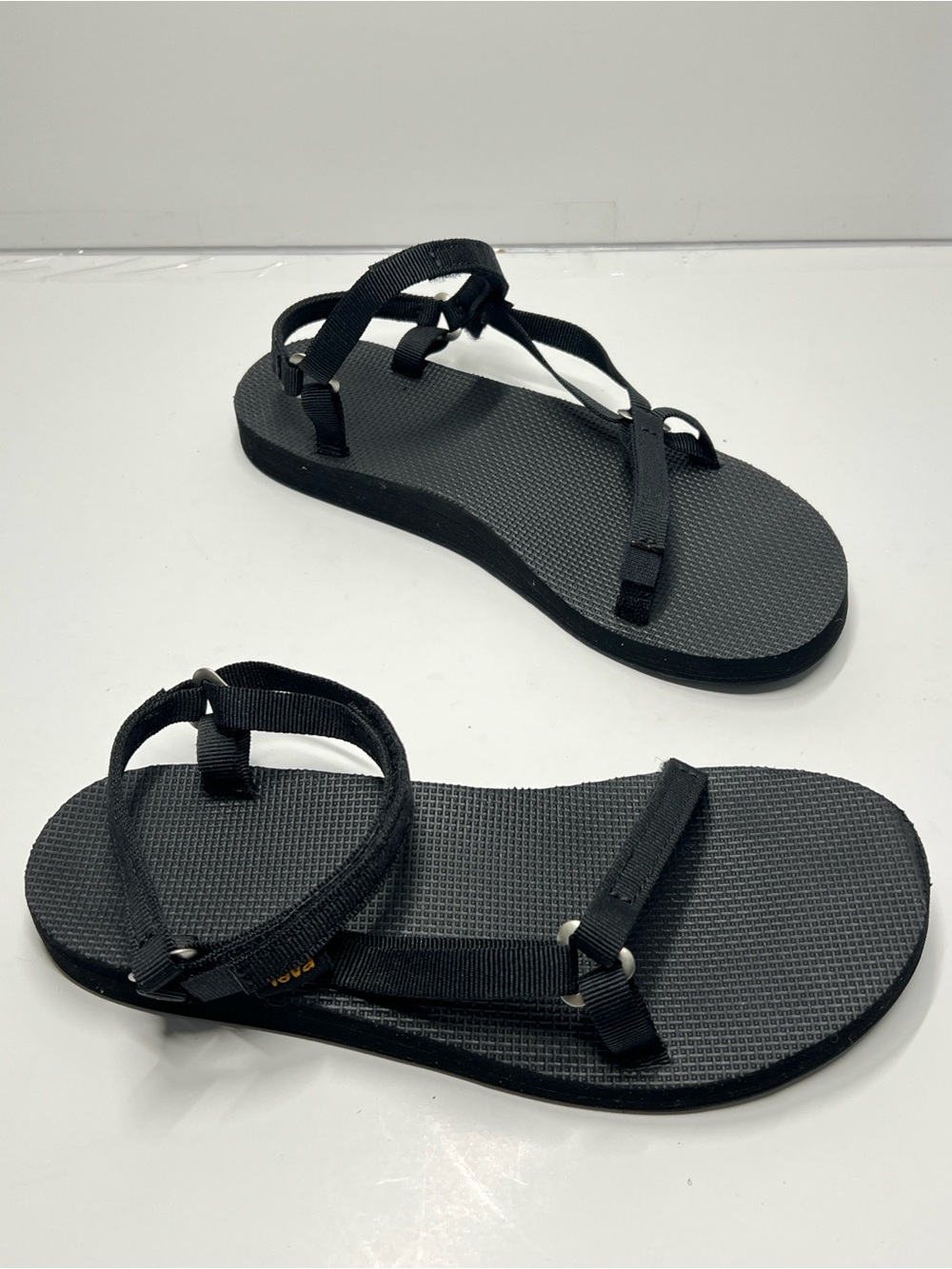 TEVA Women’s 8 Black Strappy Summer Sandal